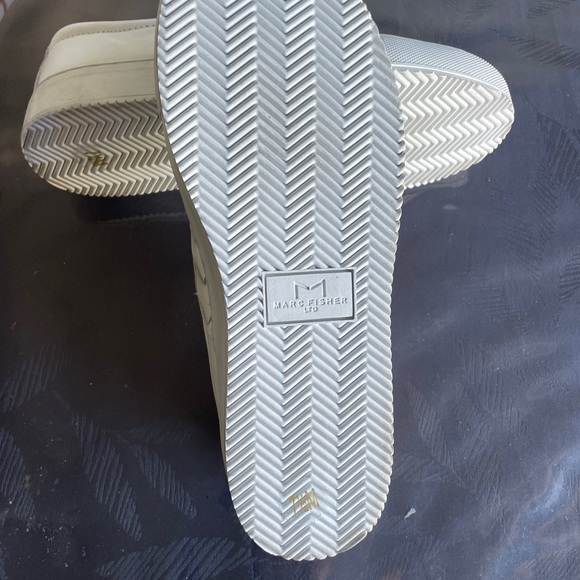 Marc Fisher Womens  White Calla Woven Leather Slip On Sneakers Shoes Size 7.5 M - Picture 8 of 8